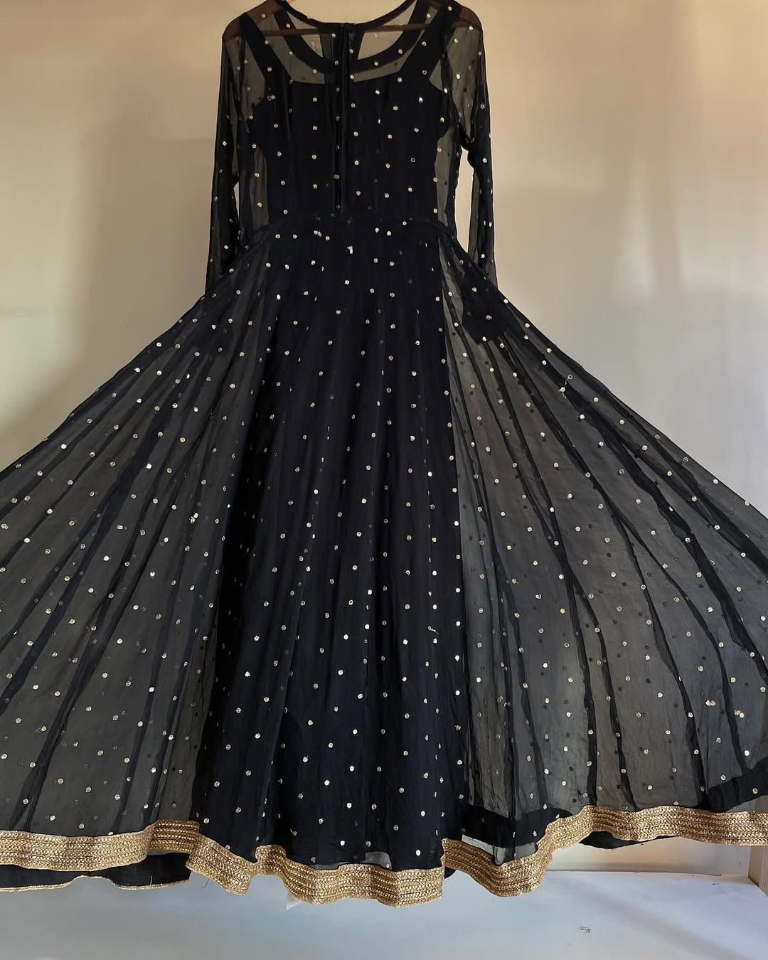 RANGOLI MAXI